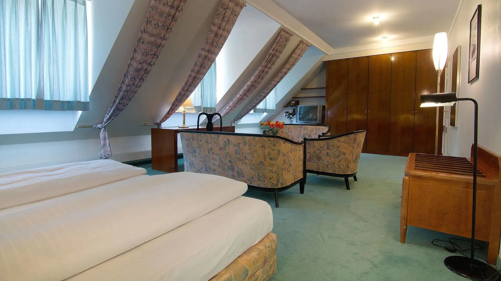 ***  Hotel Deutsches Theater Munich Germany